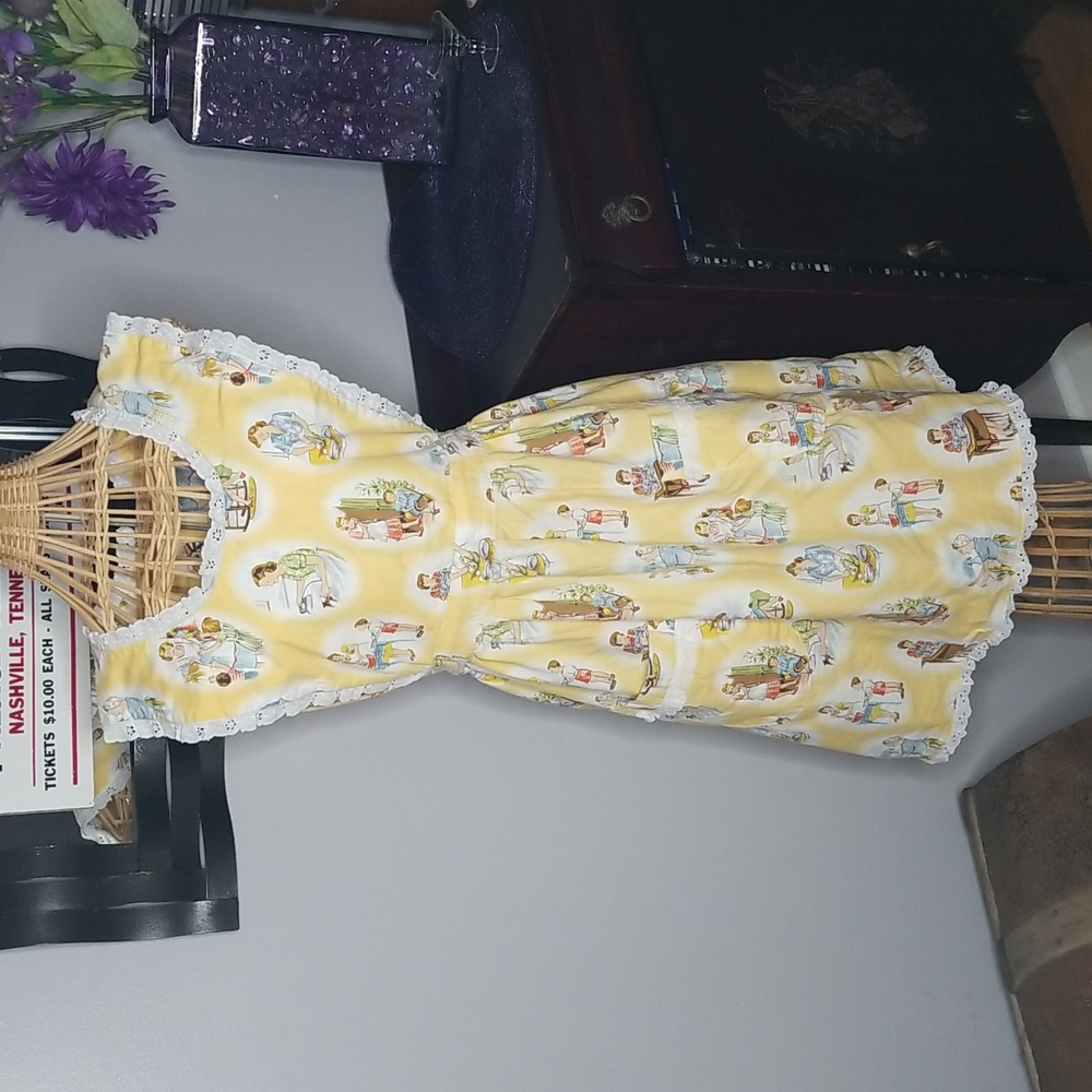 Vintage Hand Crafted 60's Apron